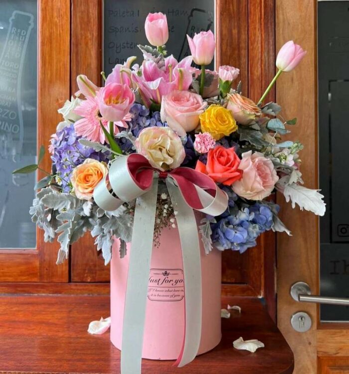Spring Blossom flower box - Florist-Bangkok (original size)