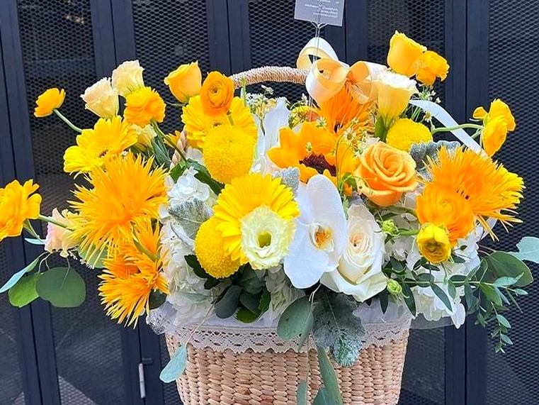 Yellow Charm Basket (XL) - Mixed Flower - Florist-Bangkok (original size)