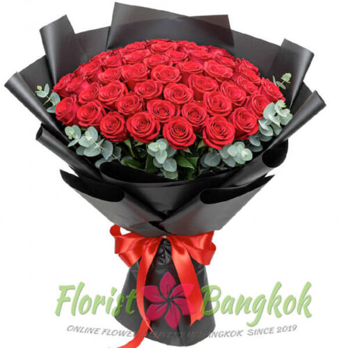Bouquet of 55 Red Roses in black wrapper (Florist-Bangkok)